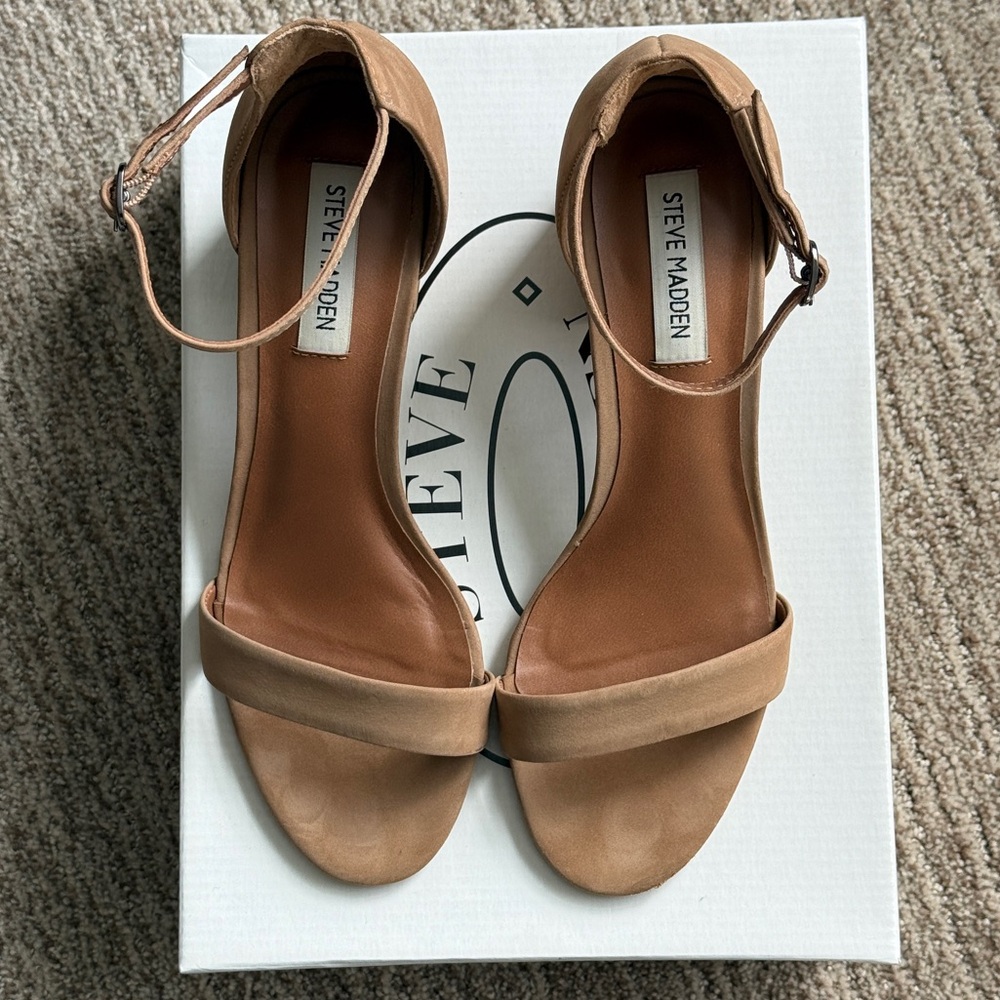 Steve Madden Irenee Tan Nubuck Suede Block Heel Sandals with Ankle Strap - Picture 2 of 7